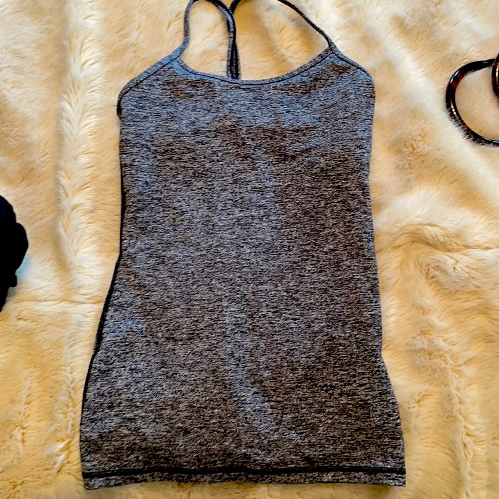 Lulu lemon workout tank blk/wt size 4